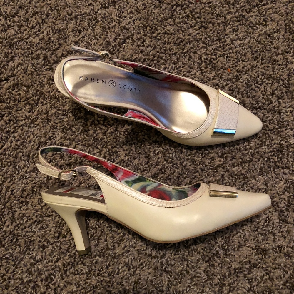Karen Scott Heels Size 8